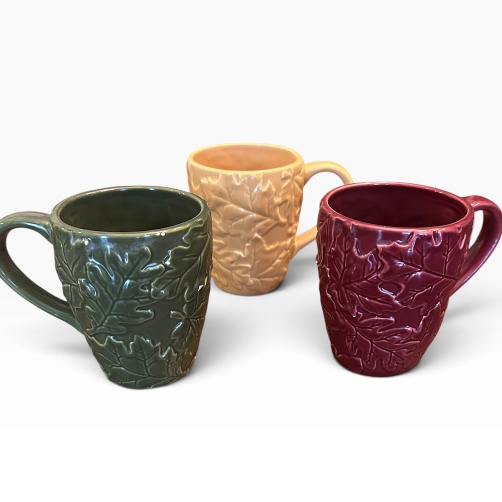 Vintage Harvest Coffee Mugs Oak Leaf Embossed Large Green Burgundy Yellow Set 3